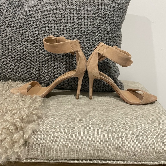 Suede - Picture 3 of 3